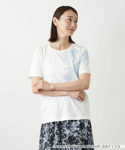 Leilian / レリアン Tシャツ | ペイズリー刺繍カットソー【ROCHAS Premiere】(アイボリー)