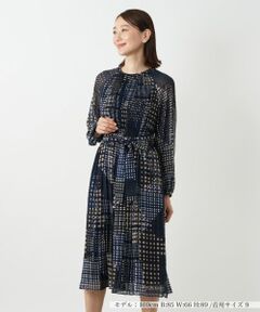 Leilian / レリアン ドレス | ドットプリーツワンピース【ROCHAS Premiere】