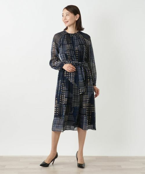 Leilian / レリアン ドレス | ドットプリーツワンピース【ROCHAS Premiere】 | 詳細1