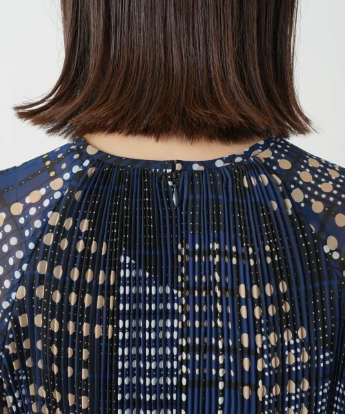 Leilian / レリアン ドレス | ドットプリーツワンピース【ROCHAS Premiere】 | 詳細9