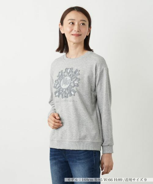 Leilian/レリアン 刺繍プルオーバー【MUSE BY ROCHAS Premiere】 ライトグレー 9(M) Leilian/レリアン 刺繍プルオーバー【MUSE BY ROCHAS Premiere】 ライトグレー 9(M)