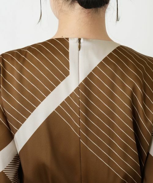 Leilian / レリアン ドレス | 幾何学柄フレアワンピース【ROCHAS Premiere】 | 詳細12