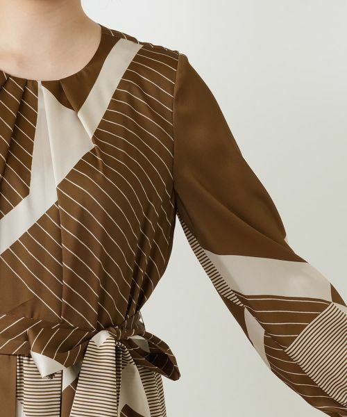 Leilian / レリアン ドレス | 幾何学柄フレアワンピース【ROCHAS Premiere】 | 詳細14