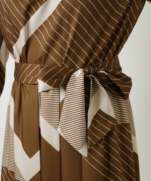 Leilian / レリアン ドレス | 幾何学柄フレアワンピース【ROCHAS Premiere】 | 詳細17