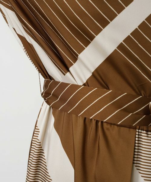 Leilian / レリアン ドレス | 幾何学柄フレアワンピース【ROCHAS Premiere】 | 詳細18