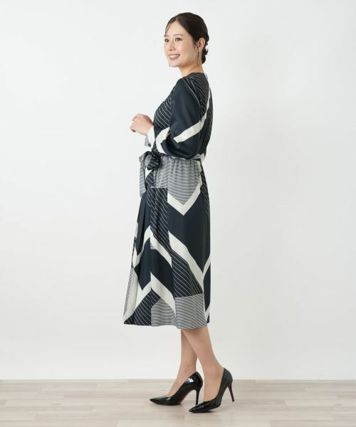 Leilian / レリアン ドレス | 幾何学柄フレアワンピース【ROCHAS Premiere】 | 詳細2