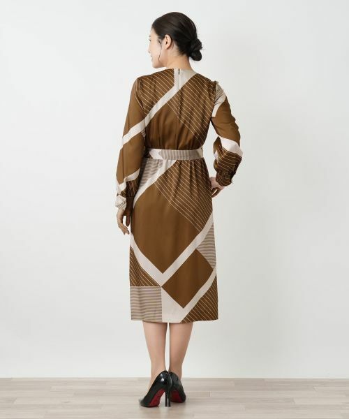 Leilian / レリアン ドレス | 幾何学柄フレアワンピース【ROCHAS Premiere】 | 詳細6