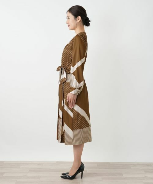 Leilian / レリアン ドレス | 幾何学柄フレアワンピース【ROCHAS Premiere】 | 詳細9