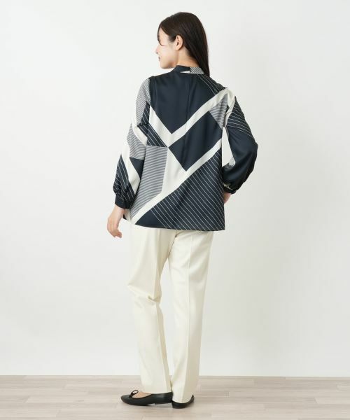 Leilian / レリアン シャツ・ブラウス | プリントスタンドカラーブラウス【ROCHAS Premiere】 | 詳細3