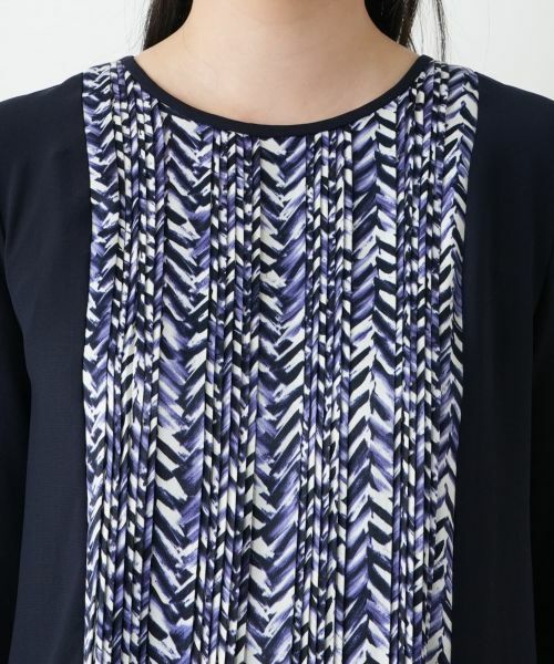 Leilian / レリアン シャツ・ブラウス | 幾何学柄プリーツ切替ブラウス【Leilian WHITE LABEL】 | 詳細10