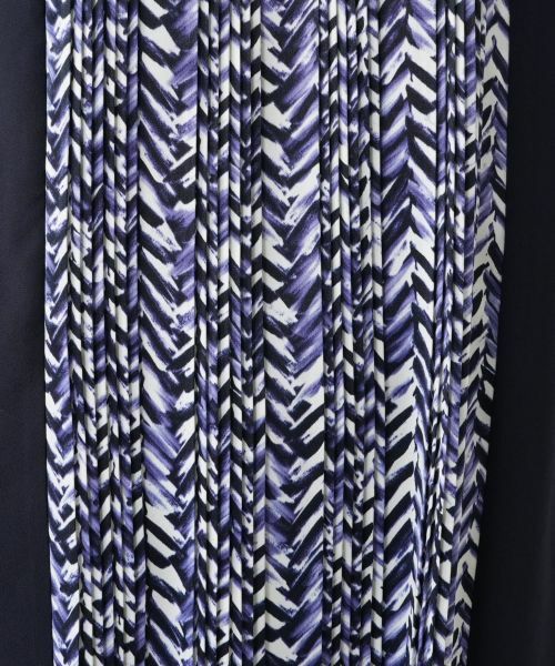 Leilian / レリアン シャツ・ブラウス | 幾何学柄プリーツ切替ブラウス【Leilian WHITE LABEL】 | 詳細14