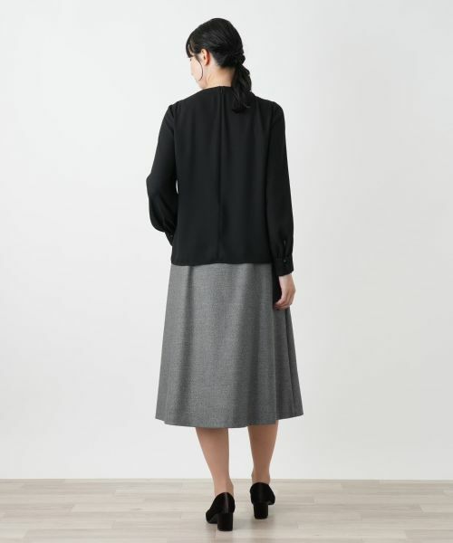 Leilian / レリアン シャツ・ブラウス | タックデザインブラウス【Leilian WHITE LABEL】 | 詳細3