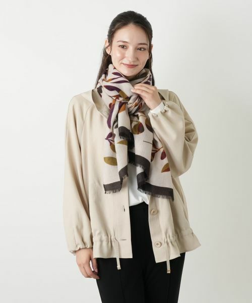 Leilian / レリアン マフラー・ショール・スヌード・ストール | ボタニカル柄ストール | 詳細2