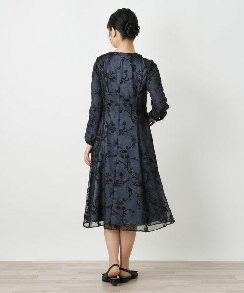 Leilian / レリアン ドレス | 透かし花柄レイヤードワンピース【セレモニー】【Leilian WHITE LABEL】 | 詳細3