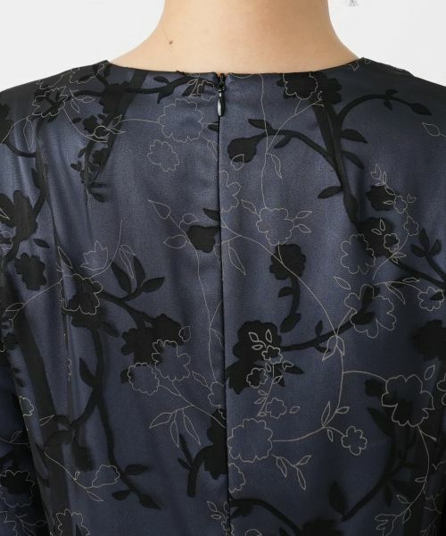 Leilian / レリアン ドレス | 透かし花柄レイヤードワンピース【セレモニー】【Leilian WHITE LABEL】 | 詳細8