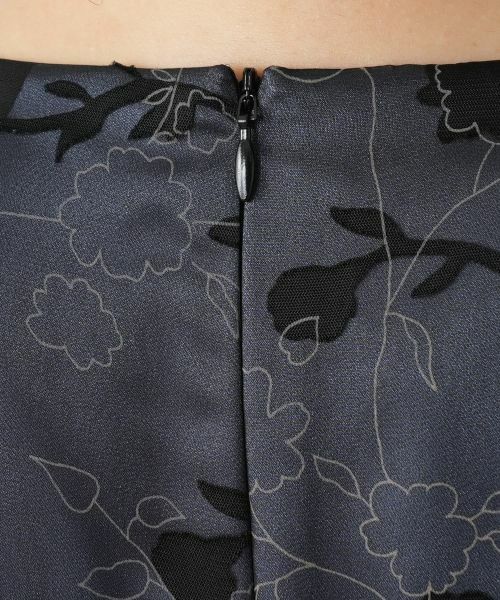 Leilian / レリアン ドレス | 透かし花柄レイヤードワンピース【セレモニー】【Leilian WHITE LABEL】 | 詳細9