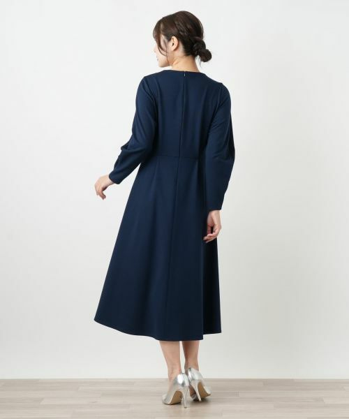 Leilian / レリアン ドレス | Vネックフレアワンピース | 詳細6