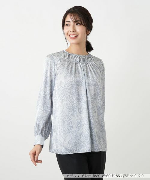 Leilian / レリアン シャツ・ブラウス | ペイズリー柄ギャザーブラウス【Leilian WHITE LABEL】(グレー)