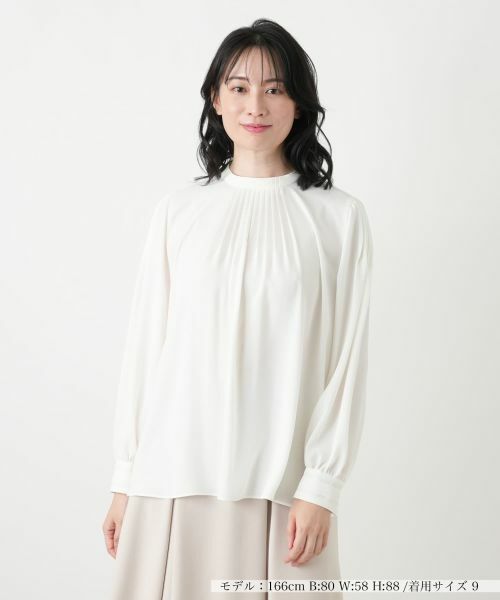 Leilian / レリアン シャツ・ブラウス | タックプリーツブラウス【ROCHAS Premiere】（アイボリー）