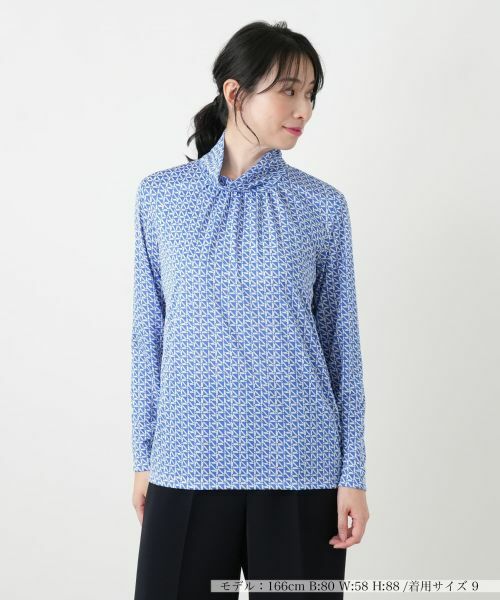 Leilian / レリアン カットソー | 幾何学柄ハイネックカットソー【ROCHAS Premiere】（サックスブルー）