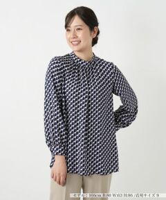 Leilian / レリアン シャツ・ブラウス | 幾何学柄プリントブラウス