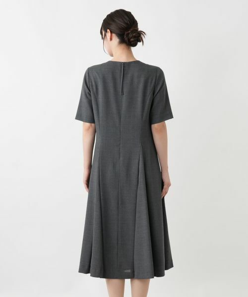 Leilian / レリアン ドレス | クルーネックフレアワンピース | 詳細10