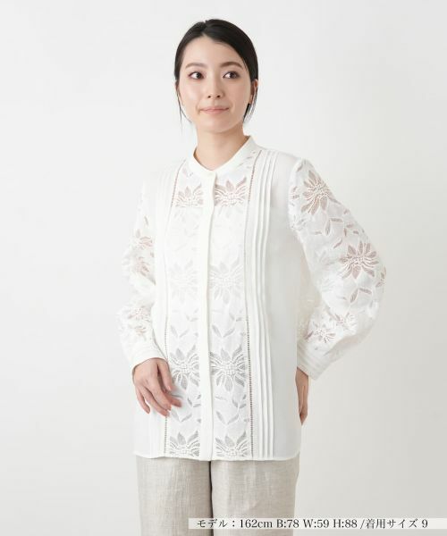 Leilian / レリアン シャツ・ブラウス | バンドカラーレースブラウス【ROCHAS Premiere】（アイボリー）