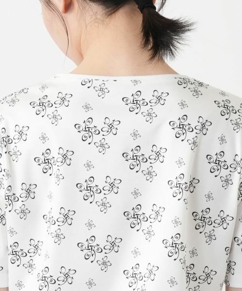 Leilian / レリアン Tシャツ | プリントクルーネックカットソー【ROCHAS Premiere】 | 詳細10