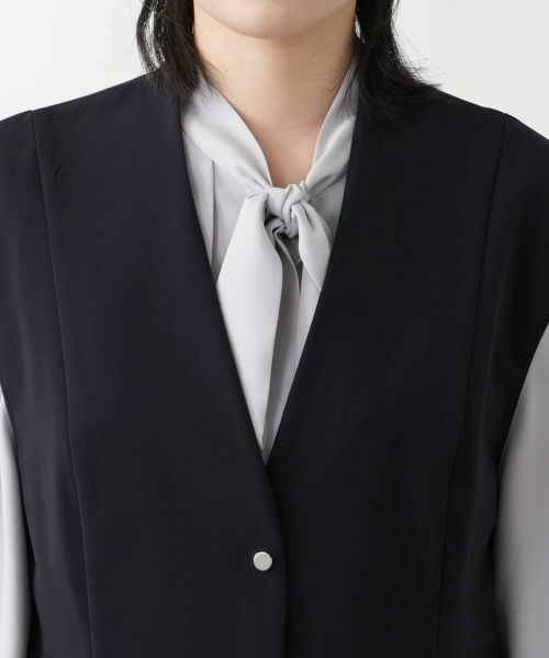 Leilian / レリアン テーラードジャケット | バックシャーリングVネックベスト | 詳細8