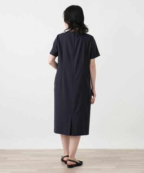 Leilian / レリアン ドレス | ミディ丈サックワンピース | 詳細3