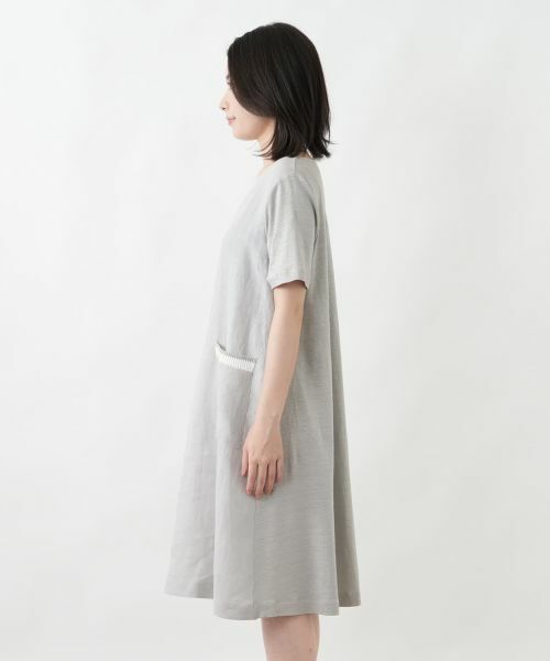 Leilian / レリアン ドレス | キーネックサックワンピース【LE TRICOT PERUGIA】 | 詳細8