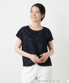リボンモチーフ刺繍ブラウス