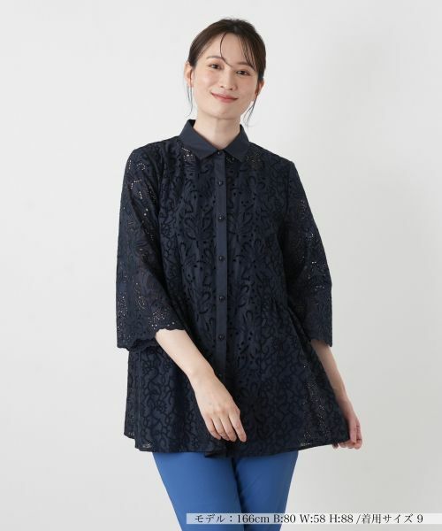 Leilian / レリアン シャツ・ブラウス | カットワークレースペプラムブラウス（ネイビー）