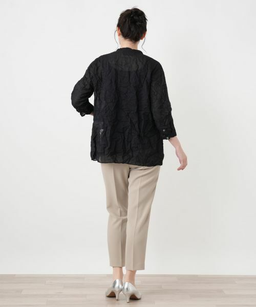 Leilian / レリアン シャツ・ブラウス | シワ加工バンドカラーブラウス【ROCHAS Premiere】 | 詳細10