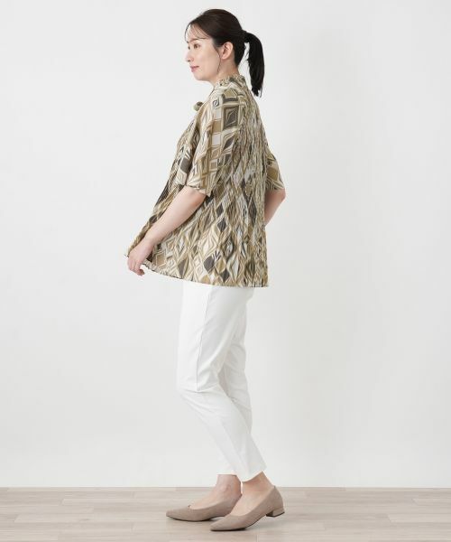 Leilian / レリアン シャツ・ブラウス | 幾何学柄プリーツ切替ブラウス【ROCHAS Premiere】 | 詳細2