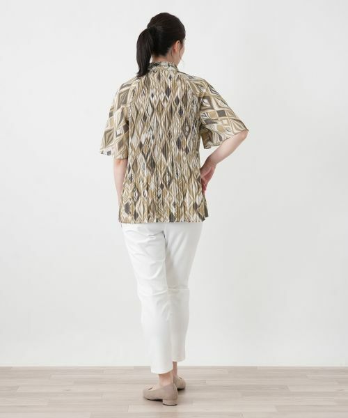 Leilian / レリアン シャツ・ブラウス | 幾何学柄プリーツ切替ブラウス【ROCHAS Premiere】 | 詳細3
