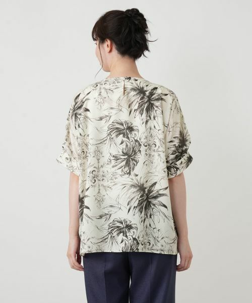 Leilian / レリアン シャツ・ブラウス | プリントVネックブラウス【ROCHAS Premiere】 | 詳細11