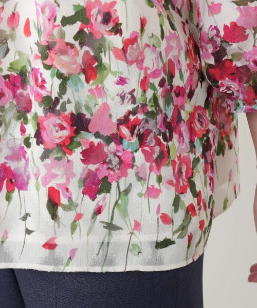 Leilian / レリアン シャツ・ブラウス | フラワー柄タックギャザーブラウス【ROCHAS Premiere】 | 詳細16