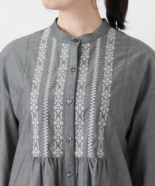 Leilian / レリアン シャツ・ブラウス | 刺繍バンドカラーブラウス | 詳細10