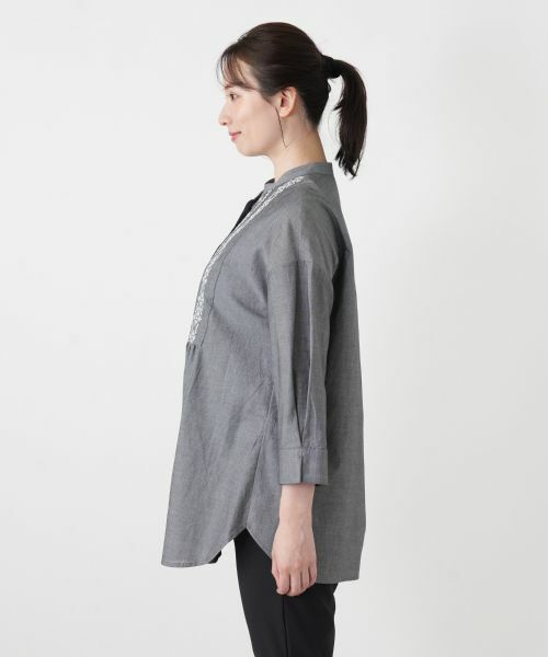 Leilian / レリアン シャツ・ブラウス | 刺繍バンドカラーブラウス | 詳細8