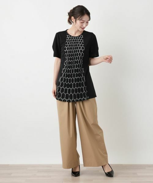 Leilian / レリアン カットソー | 幾何学柄プリーツ切替カットソー | 詳細1