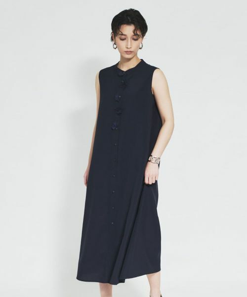 Leilian / レリアン ドレス | ノースリーブサックワンピース（ネイビー）