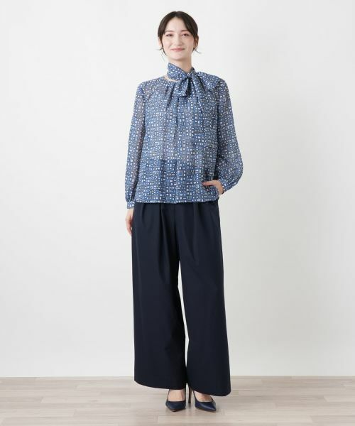 Leilian / レリアン シャツ・ブラウス | スカーフタイ幾何学柄ブラウス【Leilian WHITE LABEL】 | 詳細1