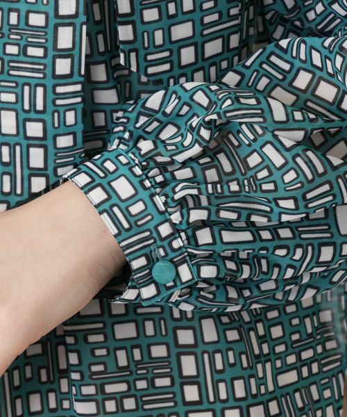 Leilian / レリアン シャツ・ブラウス | スカーフタイ幾何学柄ブラウス【Leilian WHITE LABEL】 | 詳細16