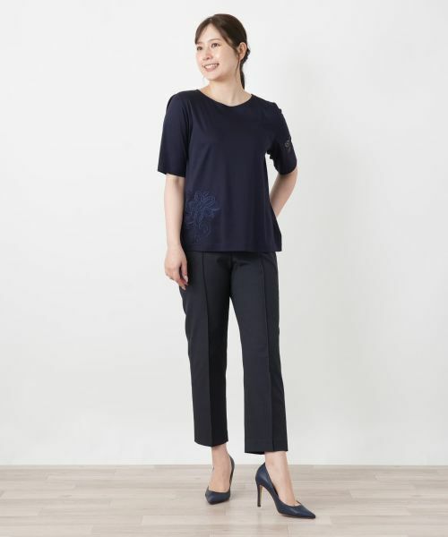 Leilian / レリアン Tシャツ | 刺繍クルーネックカットソー【Leilian WHITE LABEL】 | 詳細1