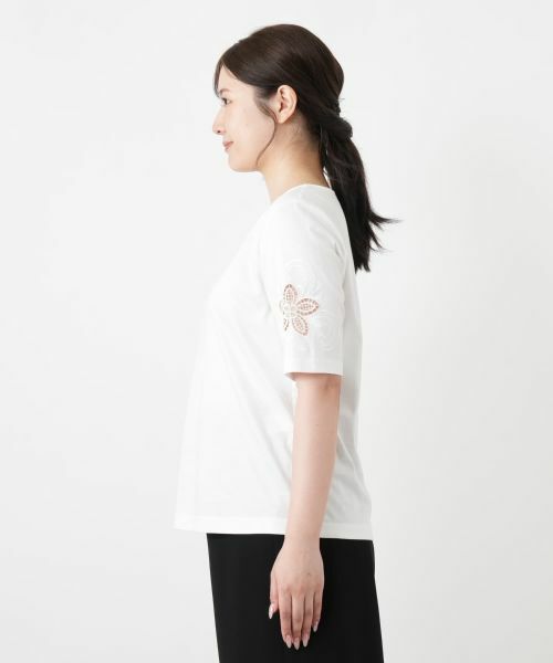 Leilian / レリアン Tシャツ | 刺繍クルーネックカットソー【Leilian WHITE LABEL】 | 詳細8