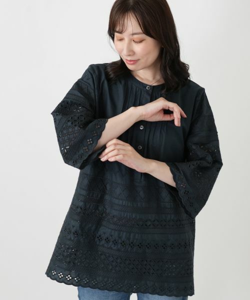 Leilian / レリアン シャツ・ブラウス | 刺繍ピンタックブラウス | 詳細2