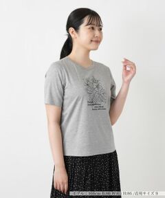 Leilian / レリアン Tシャツ | ボタニカル柄クルーネックTシャツ