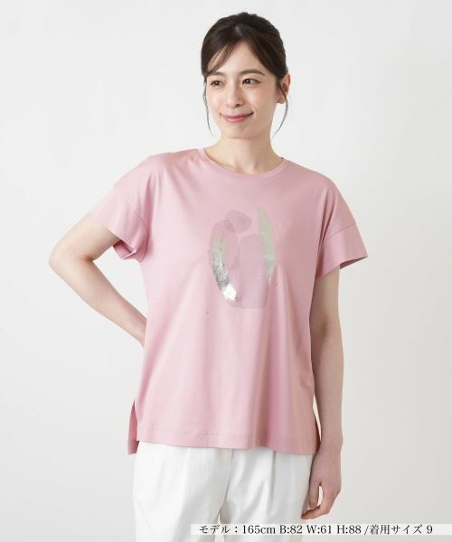 Leilian / レリアン Tシャツ | プリントクルーネックTシャツ【Leilian WHITE LABEL】(ピンク)