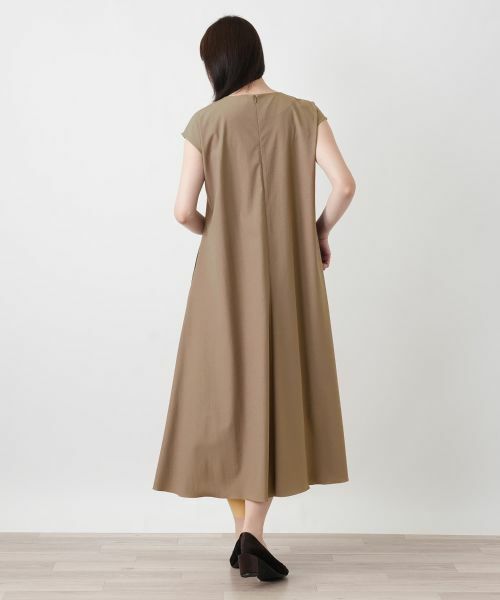 Leilian / レリアン ドレス | 洗えるスリットネックフレンチスリーブワンピース【Leilian WHITE LABEL】 | 詳細9